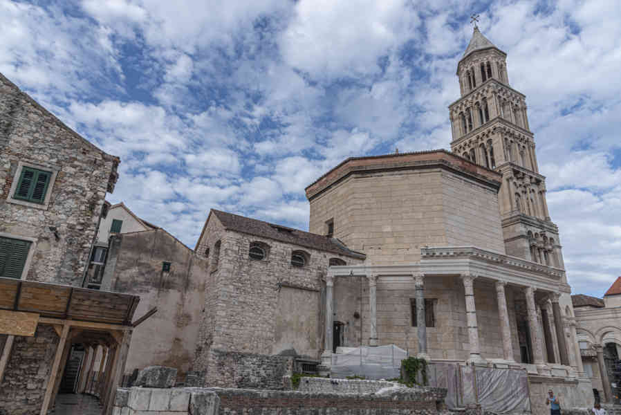 Croacia - Split 09 - palacio de Diocleciano - catedral de San Domnión
